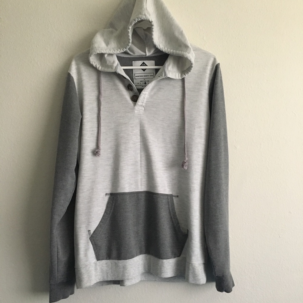 Nineteen ninety one L grey lightweight hoodie